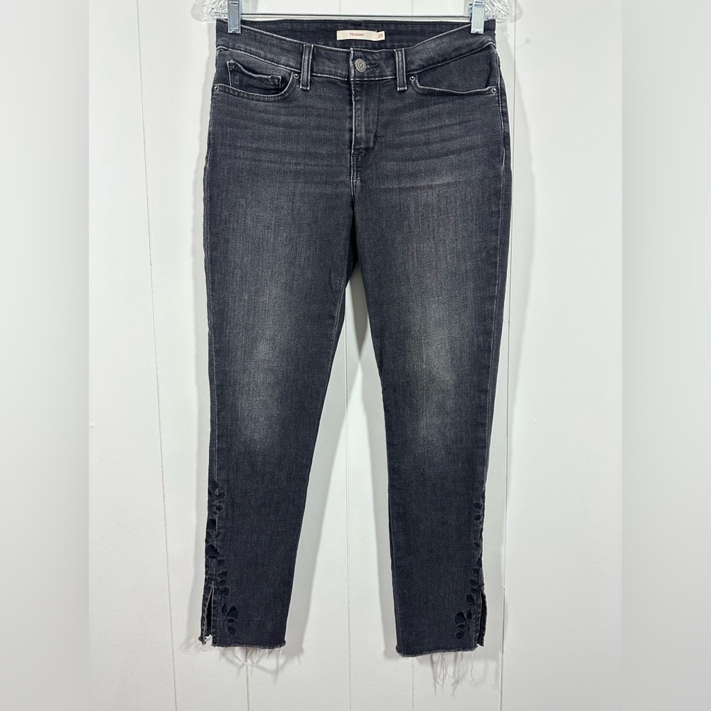 Levis 711 Skinny Jeans Women's Sz 28 Stretch Denim Raw Floral Embroidered Hem